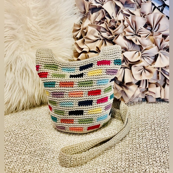 The Sak 121 Multicolor Tan Red Blue Crochet Knit Small Boho Crossbody Bucket Bag - Picture 2 of 13